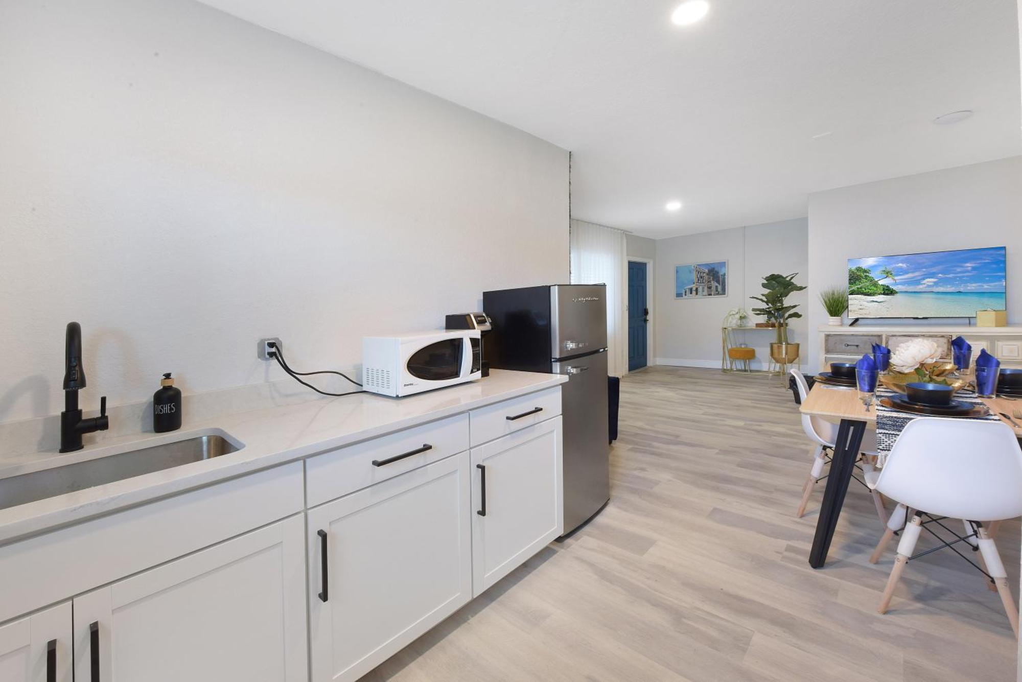 Palm Cove Motel Клиъруотър Екстериор снимка