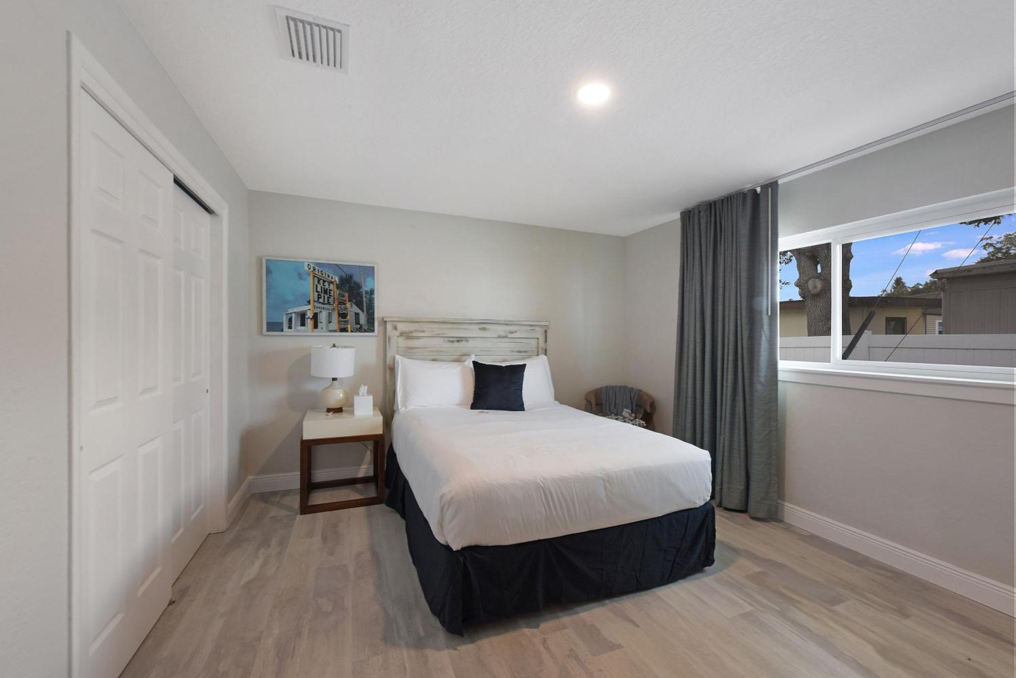 Palm Cove Motel Клиъруотър Екстериор снимка